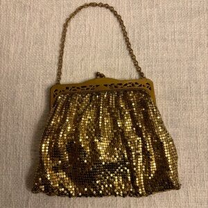 Vintage 1950s/60s Whiting & Davis Gold Metal Mesh Purse